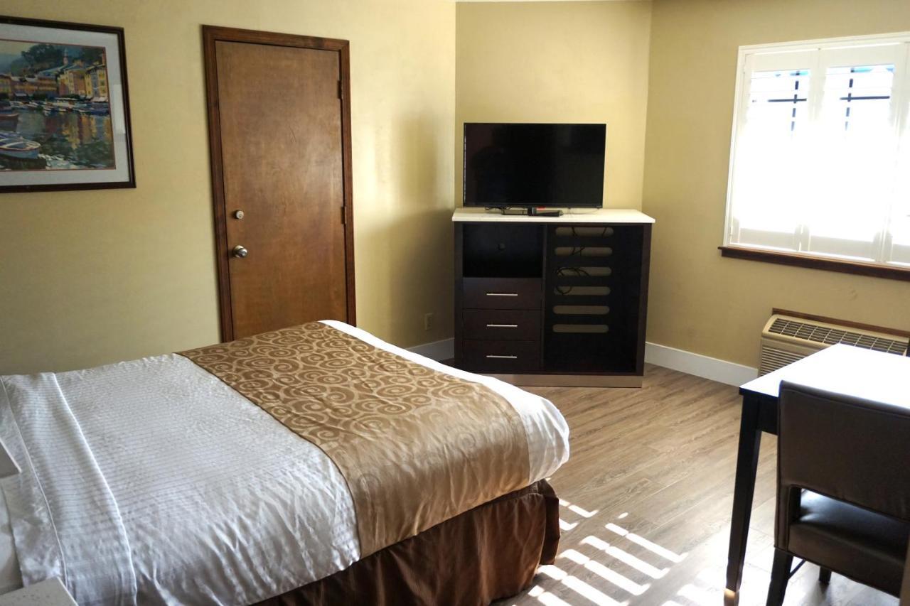 Motel Travelodge By Wyndham 2*