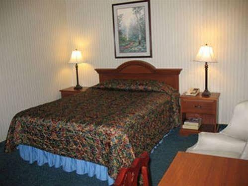 Travelodge By Wyndham Motel 2*